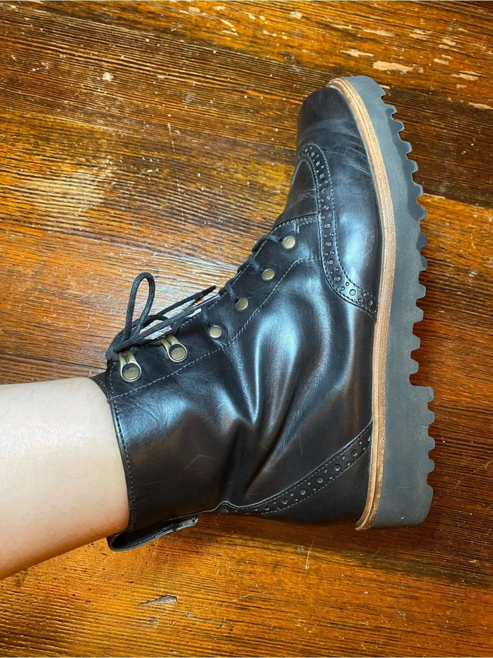 EUC Paul Green Leather Chukka Wingtip Brogue Boots Lace Up Combat Boot Lug Sole